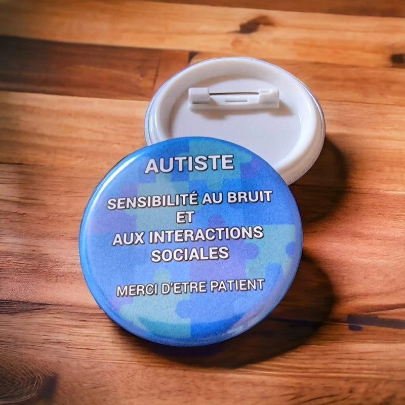 Autiste sensibilité bruit et aux interactions sociales merci d'être patient