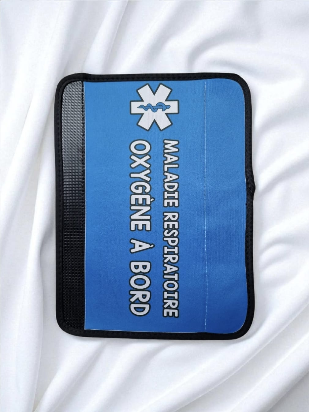 Protège ceinture de sécurité. Oxygène à bord. maladie respiratoire. BLEU