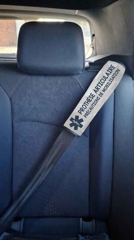 Protège ceinture de sécurité prothèse articulaire.
