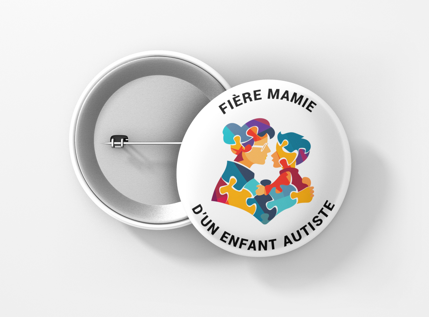 Fière mamie enfant autiste.